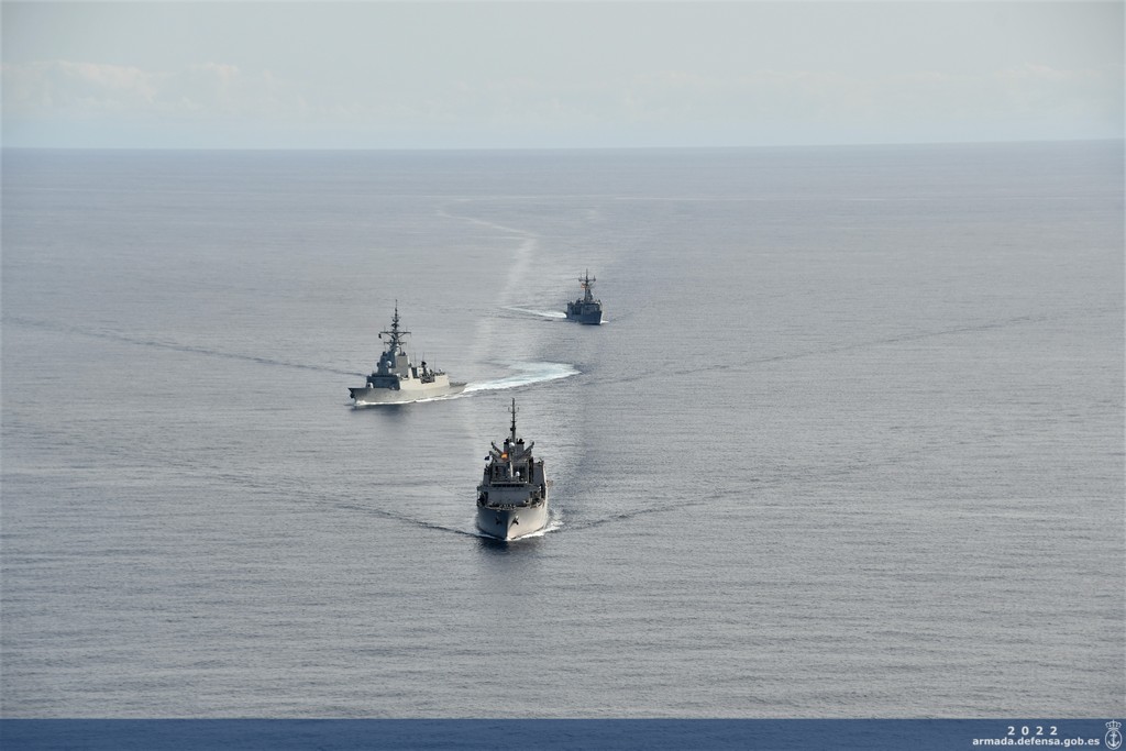Three "Álvaro de Bazán"- frigates class at sea 